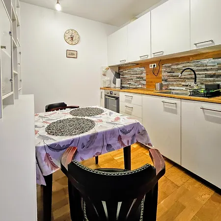 Meetapartment Διαμέρισμα Μπρατισλάβα